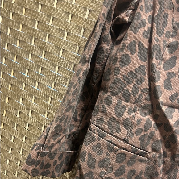 Leopard Print Brown Blazer - Picture 5 of 7
